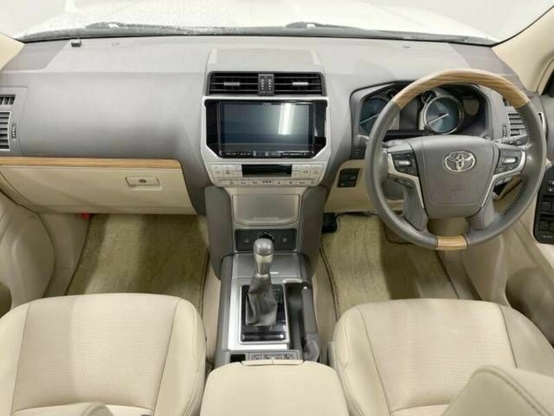 LAND CRUISER PRADO-1