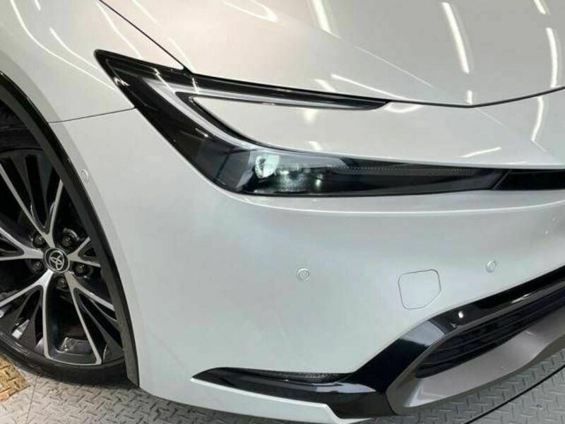 PRIUS-11
