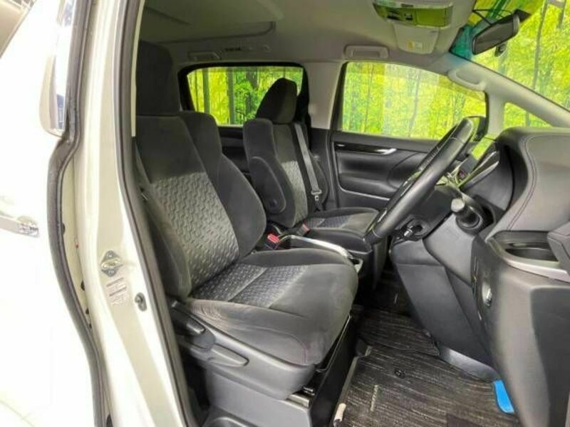 VELLFIRE-7