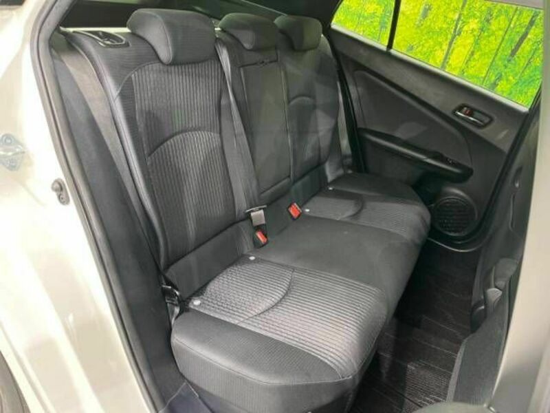 PRIUS-9
