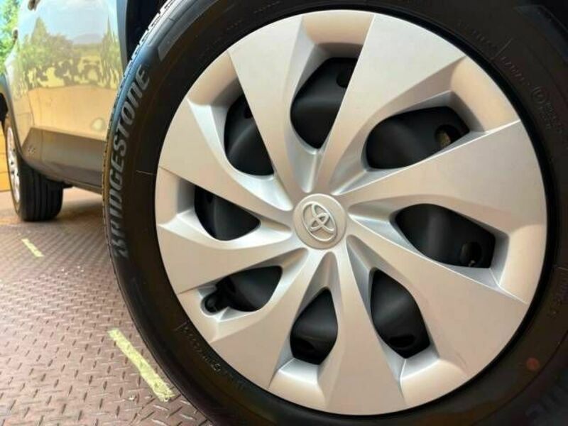 YARIS CROSS-11