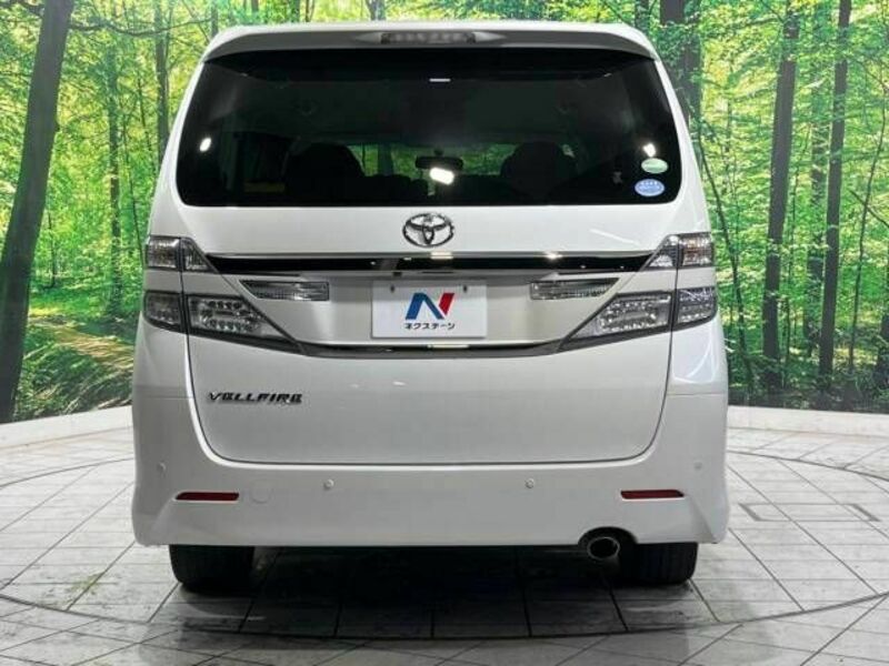 VELLFIRE-15