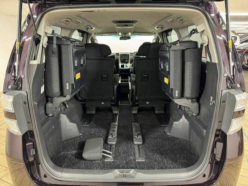 VELLFIRE-12