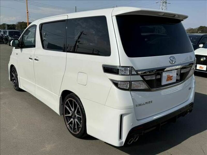 VELLFIRE-12