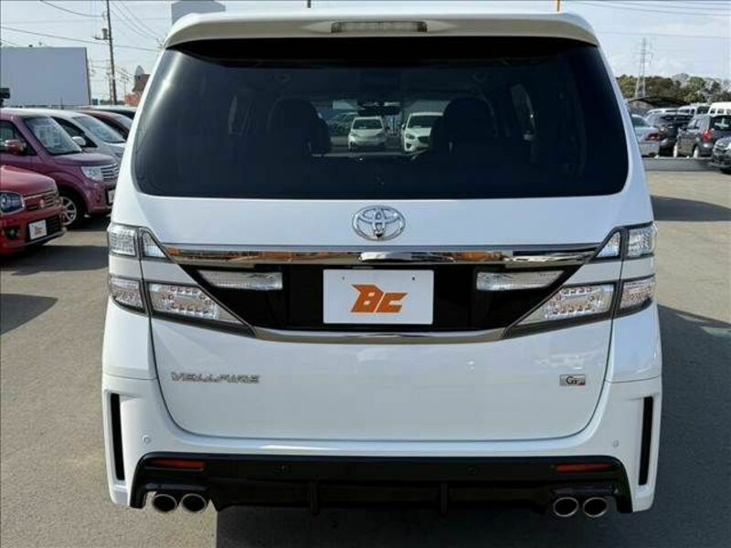 VELLFIRE-13