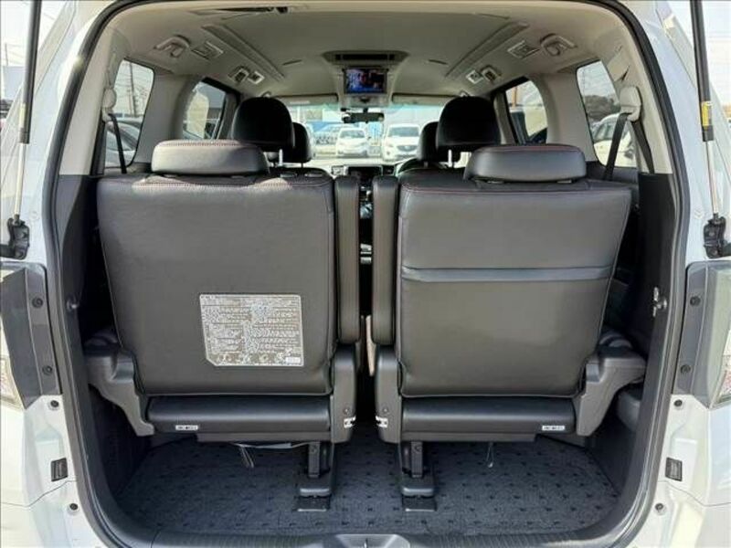 VELLFIRE-18