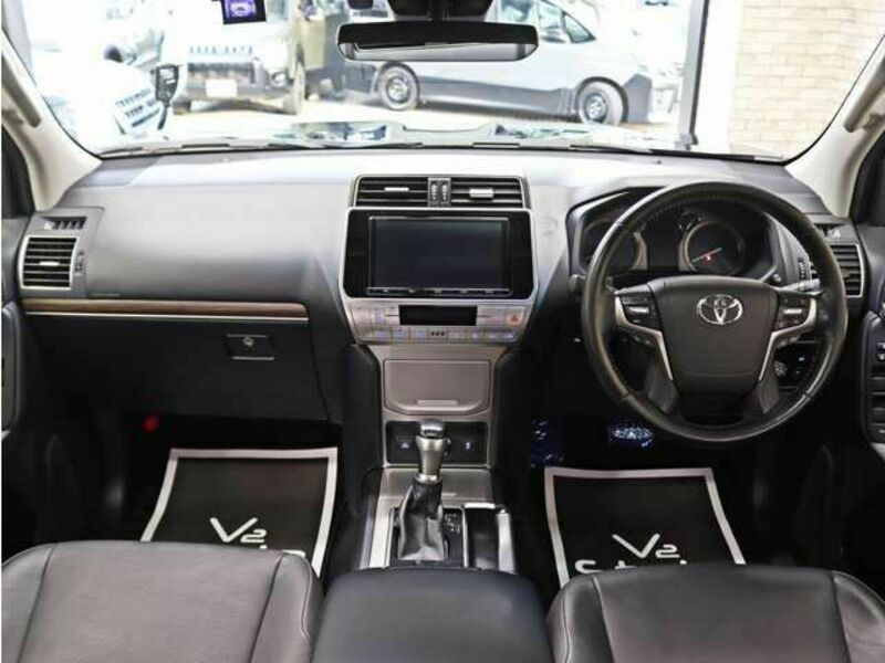 LAND CRUISER PRADO-3