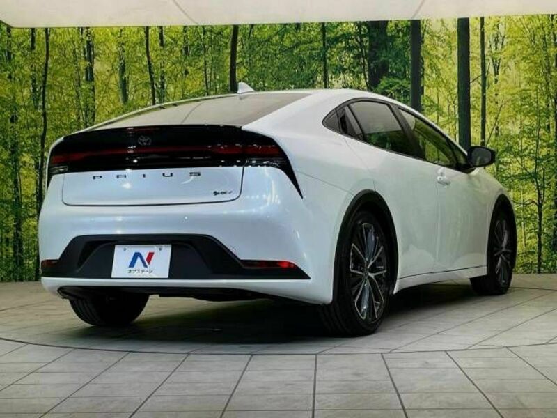 PRIUS-16
