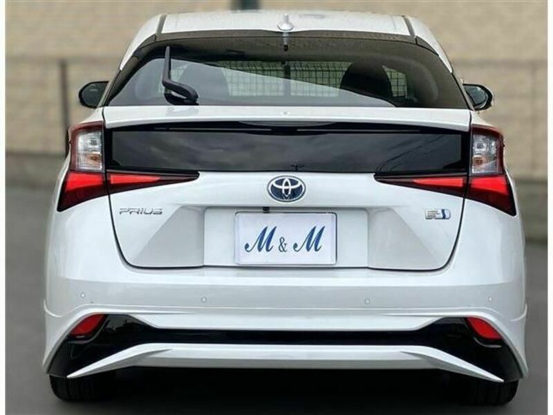 PRIUS-6