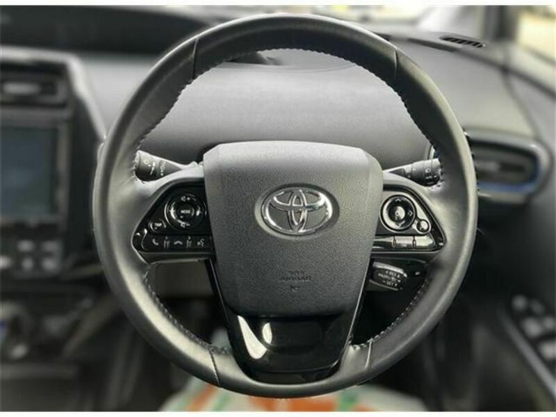 PRIUS-10