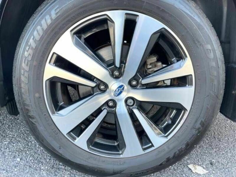 LEGACY OUTBACK-12