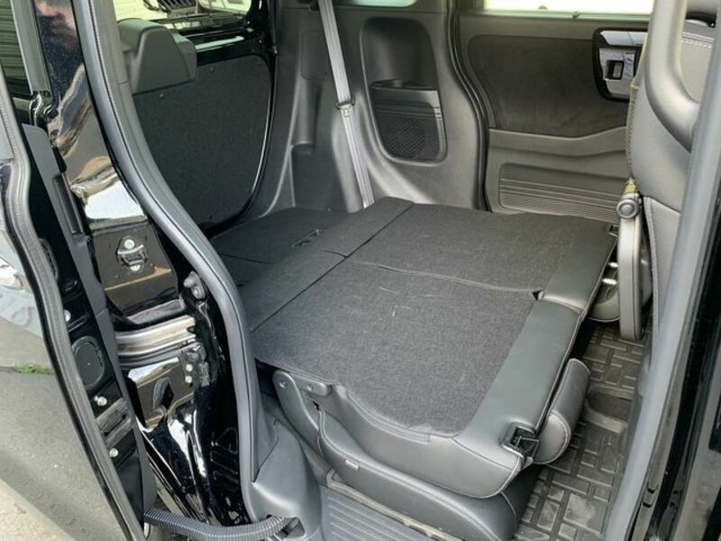 N BOX CUSTOM-18