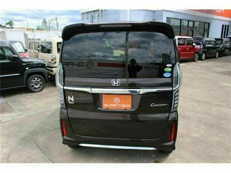 N BOX CUSTOM