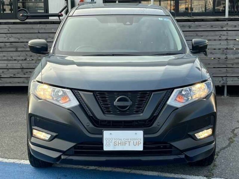 X-TRAIL-1