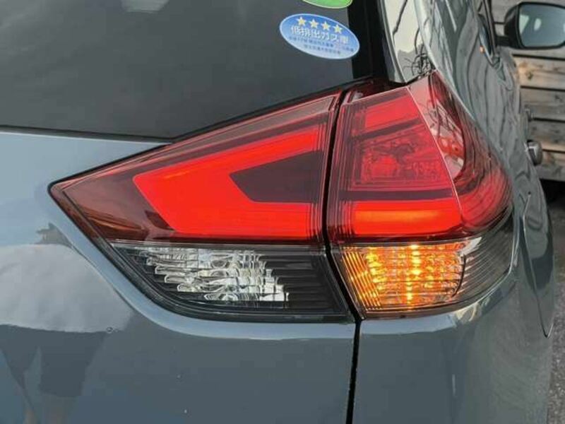 X-TRAIL-16