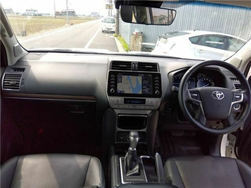 LAND CRUISER PRADO-2