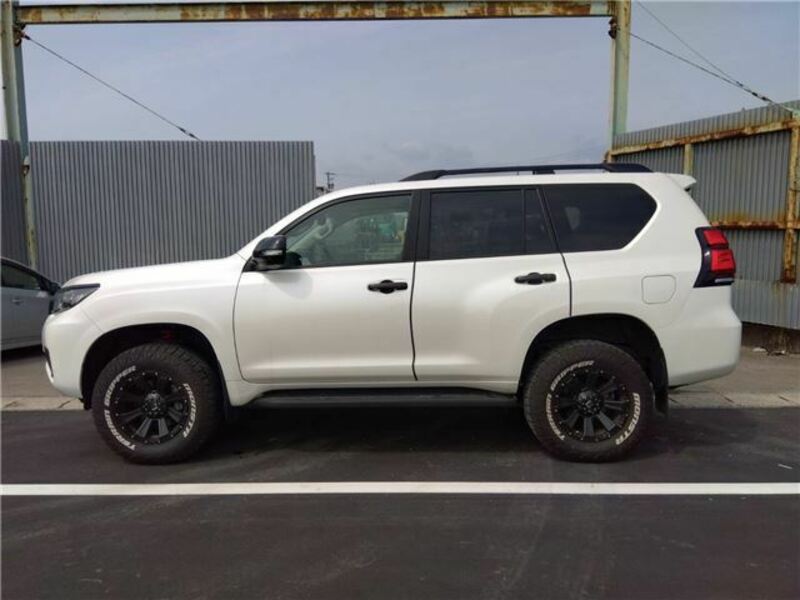 LAND CRUISER PRADO-6