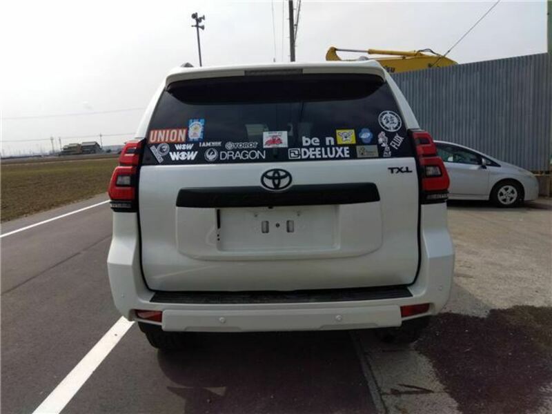 LAND CRUISER PRADO-8