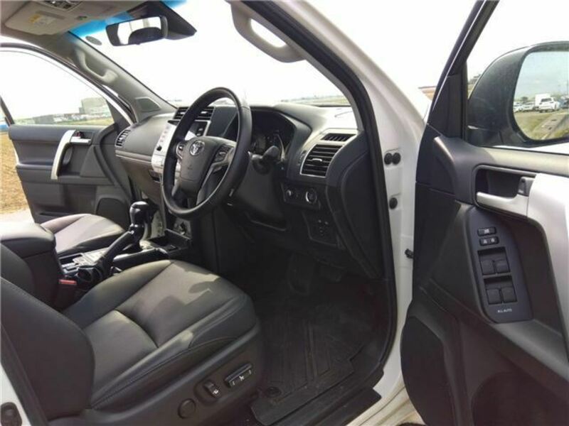 LAND CRUISER PRADO-9