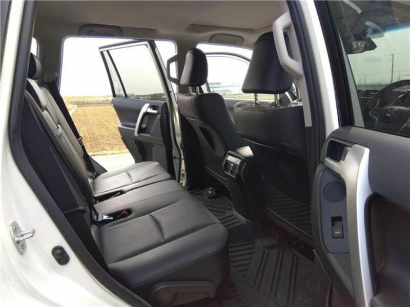 LAND CRUISER PRADO-10