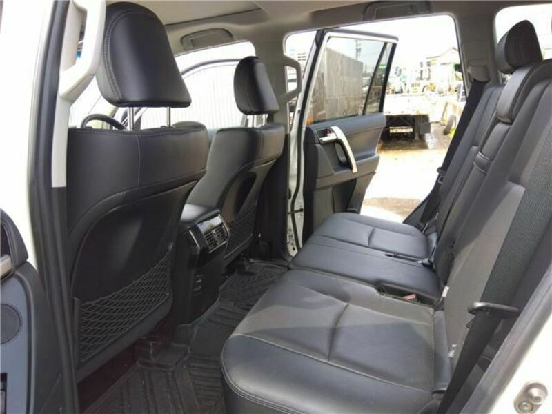 LAND CRUISER PRADO-11