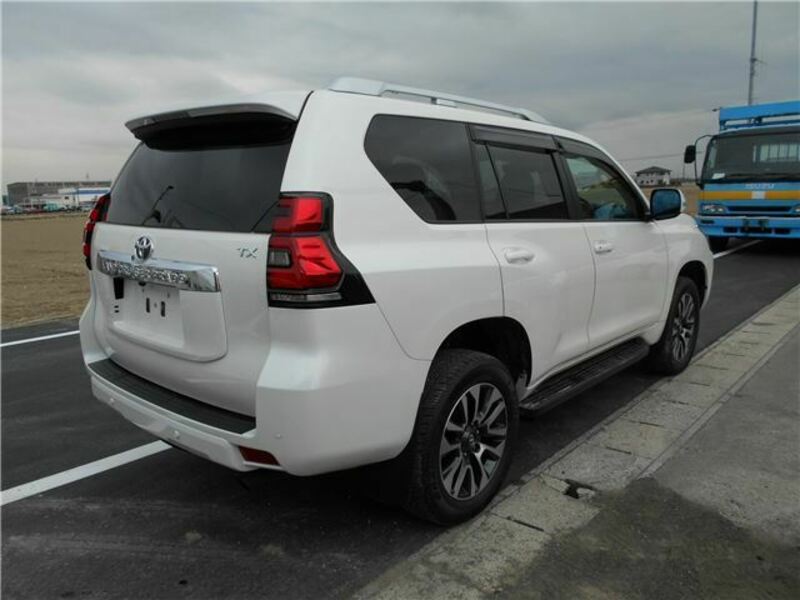 LAND CRUISER PRADO-4