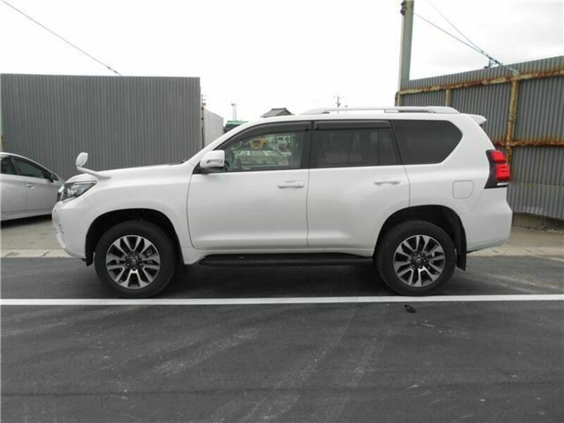 LAND CRUISER PRADO-6