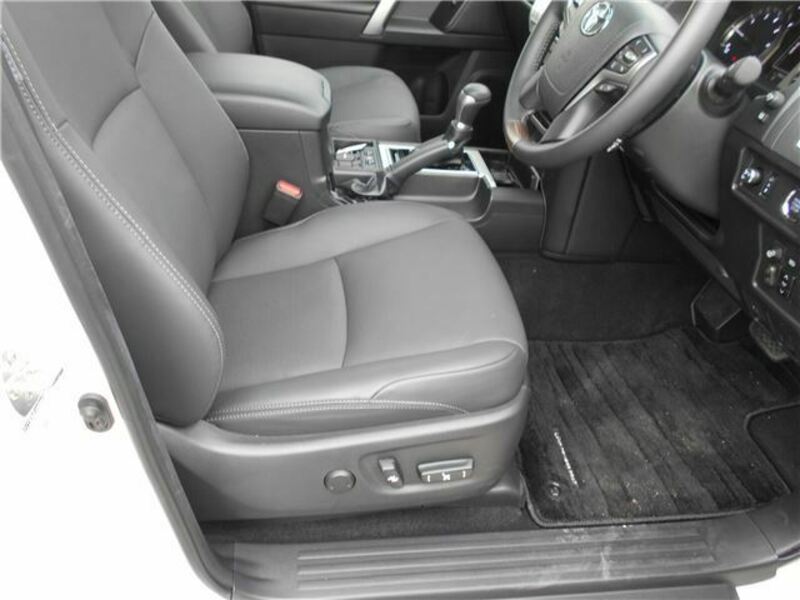 LAND CRUISER PRADO-9