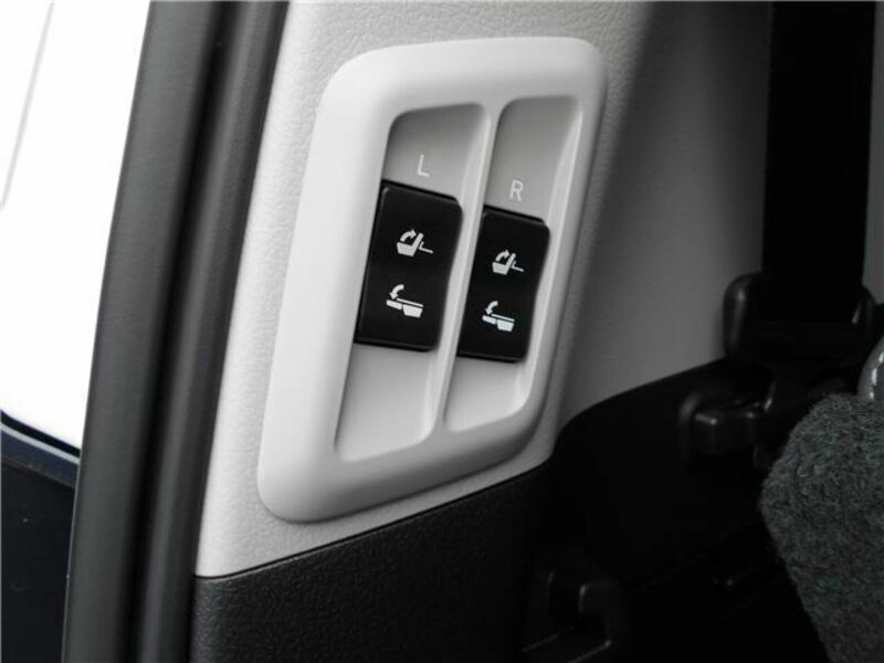 LAND CRUISER PRADO-16