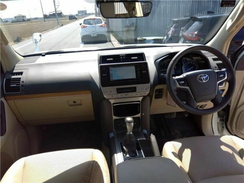 LAND CRUISER PRADO-2
