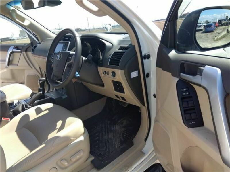 LAND CRUISER PRADO-9
