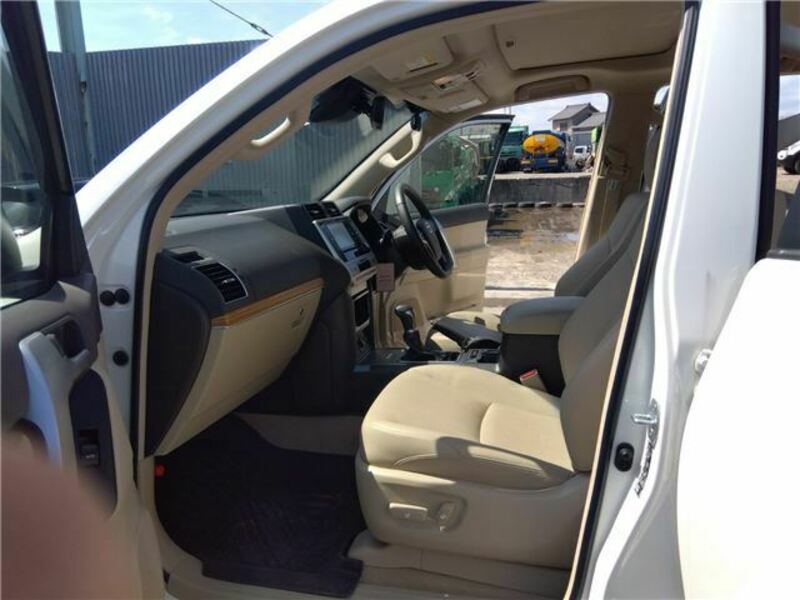 LAND CRUISER PRADO-14