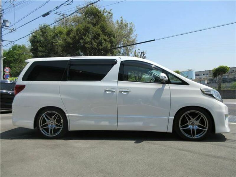 ALPHARD-9
