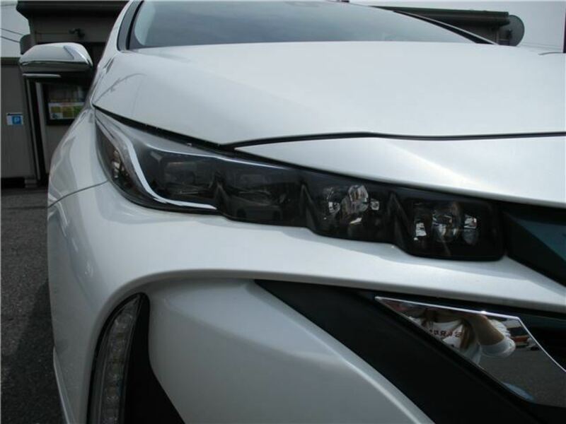 PRIUS PHV-3