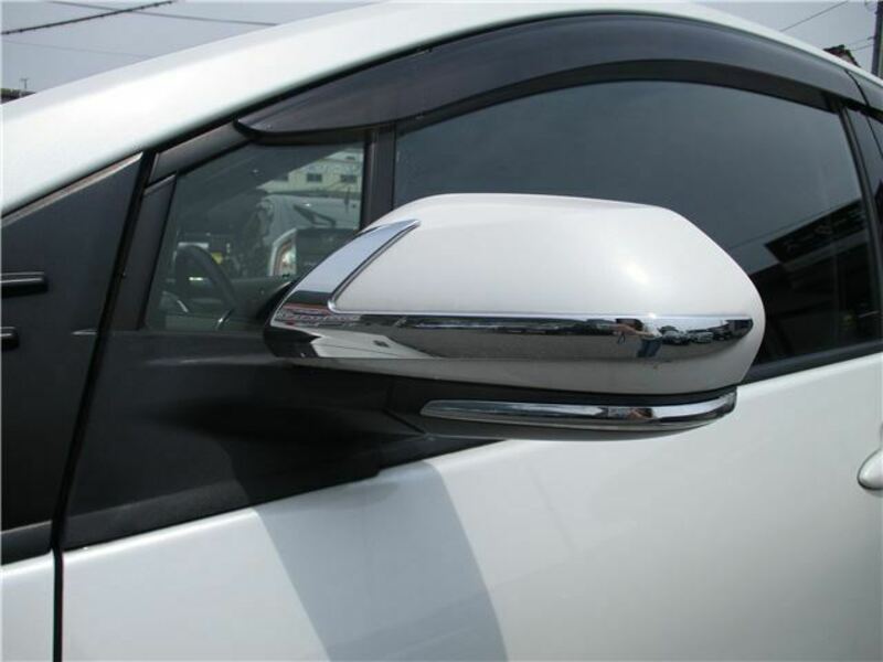 PRIUS PHV-10