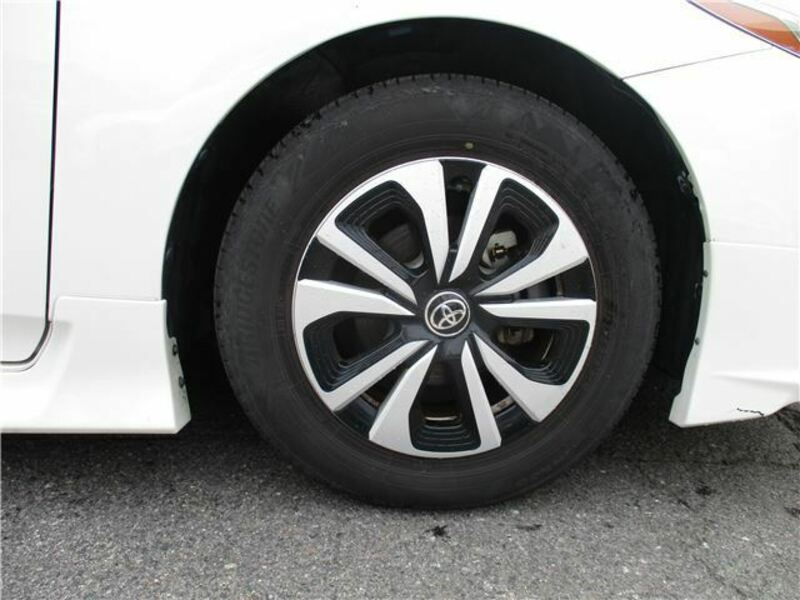 PRIUS PHV-16