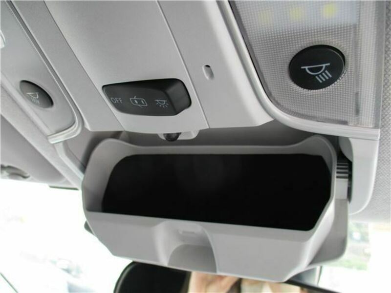 PRIUS PHV-23