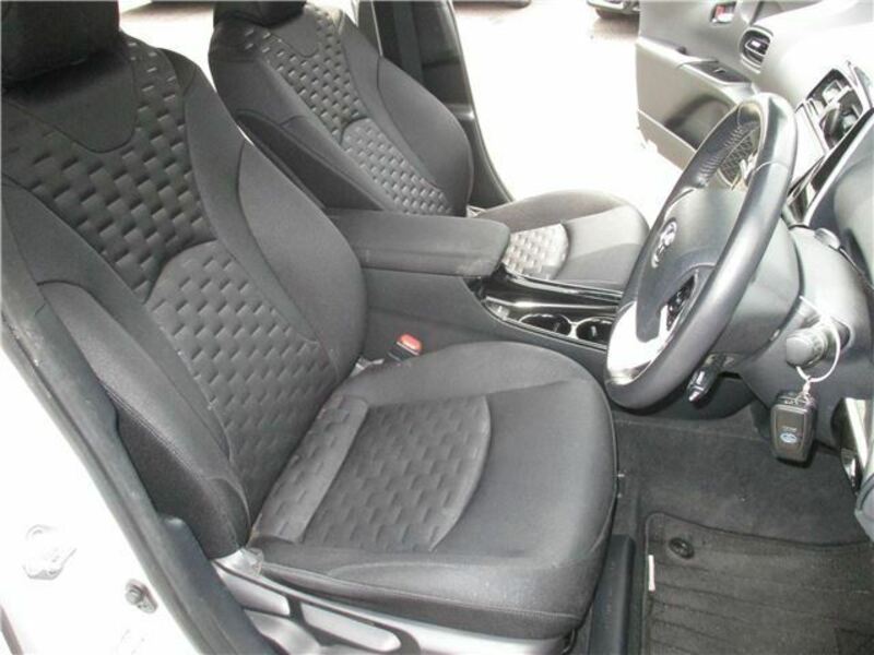 PRIUS PHV-37