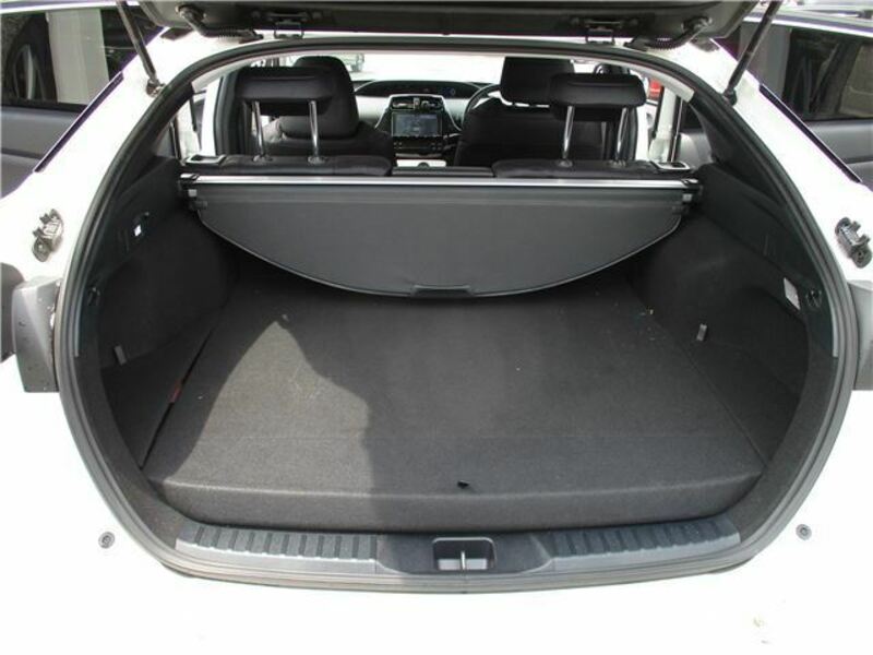 PRIUS PHV-45