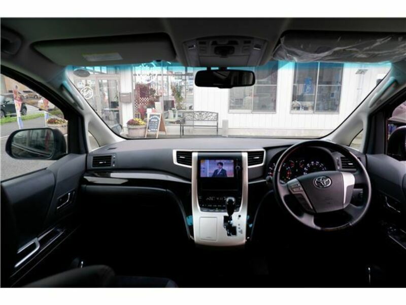 VELLFIRE-3