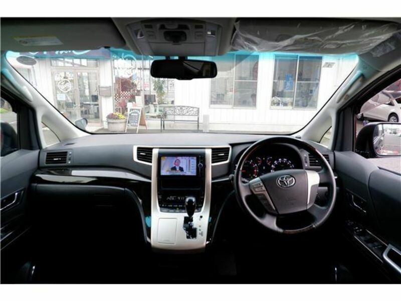 VELLFIRE-4