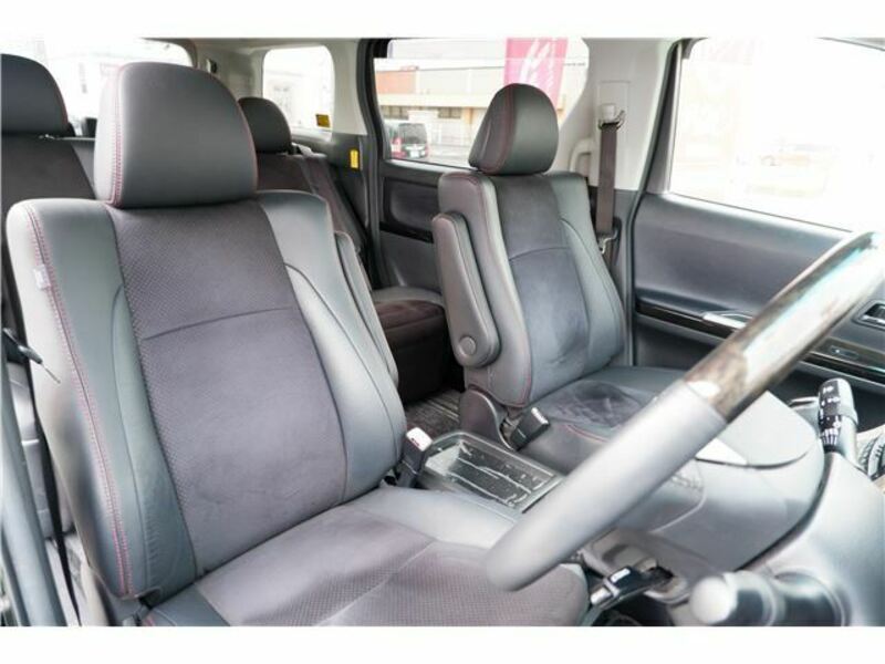VELLFIRE-5