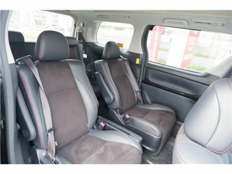 VELLFIRE-6