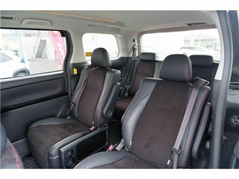 VELLFIRE-14