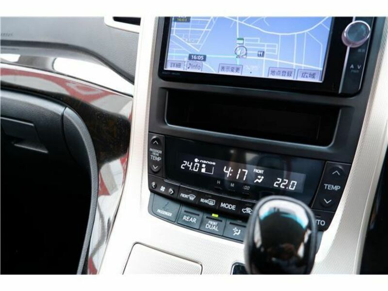 VELLFIRE-15