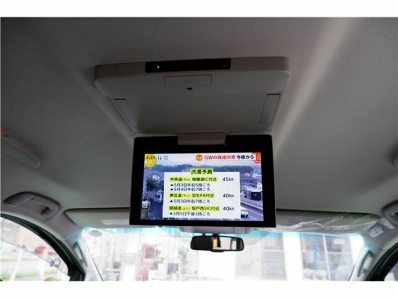 VELLFIRE-27