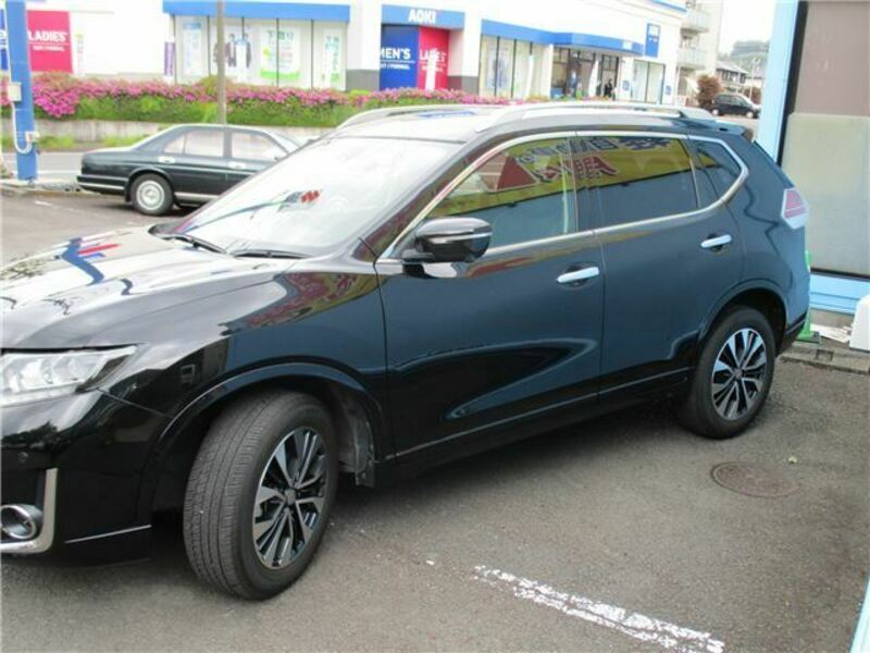 X-TRAIL-7