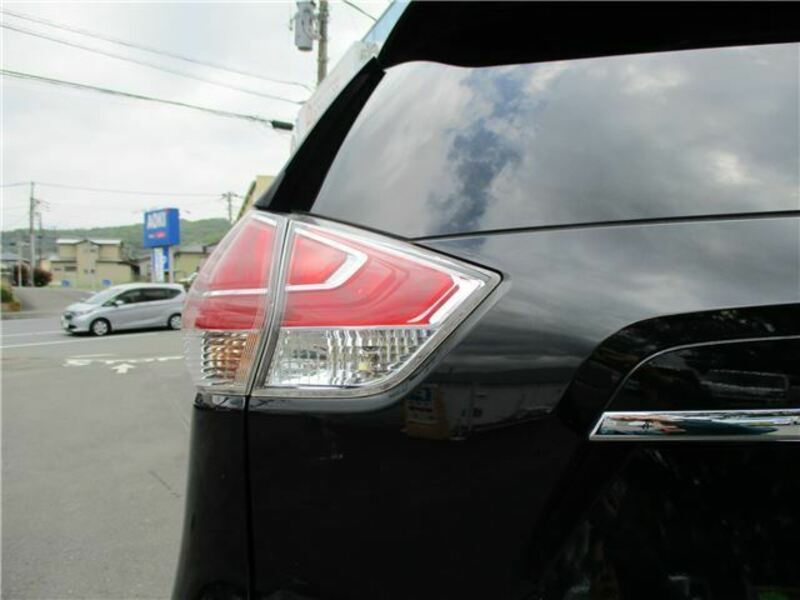X-TRAIL-20