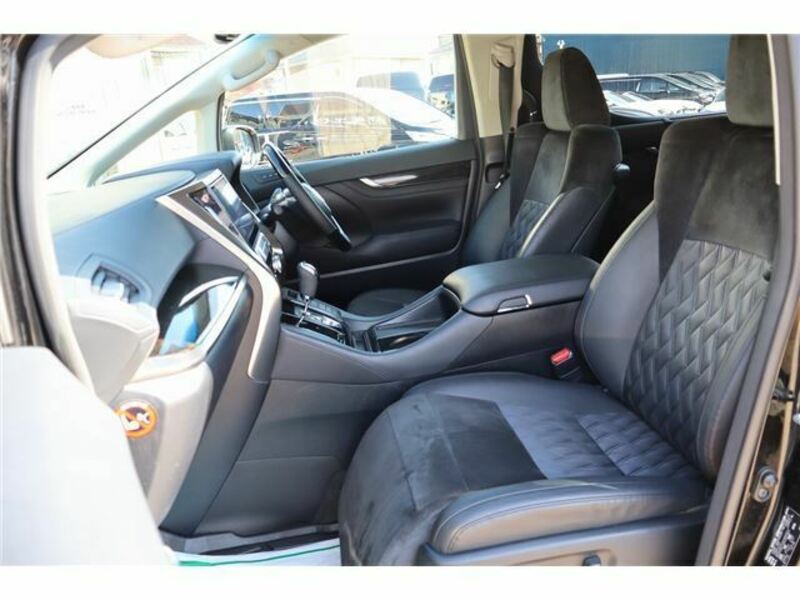 VELLFIRE-9