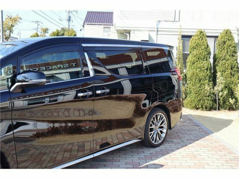 VELLFIRE-24